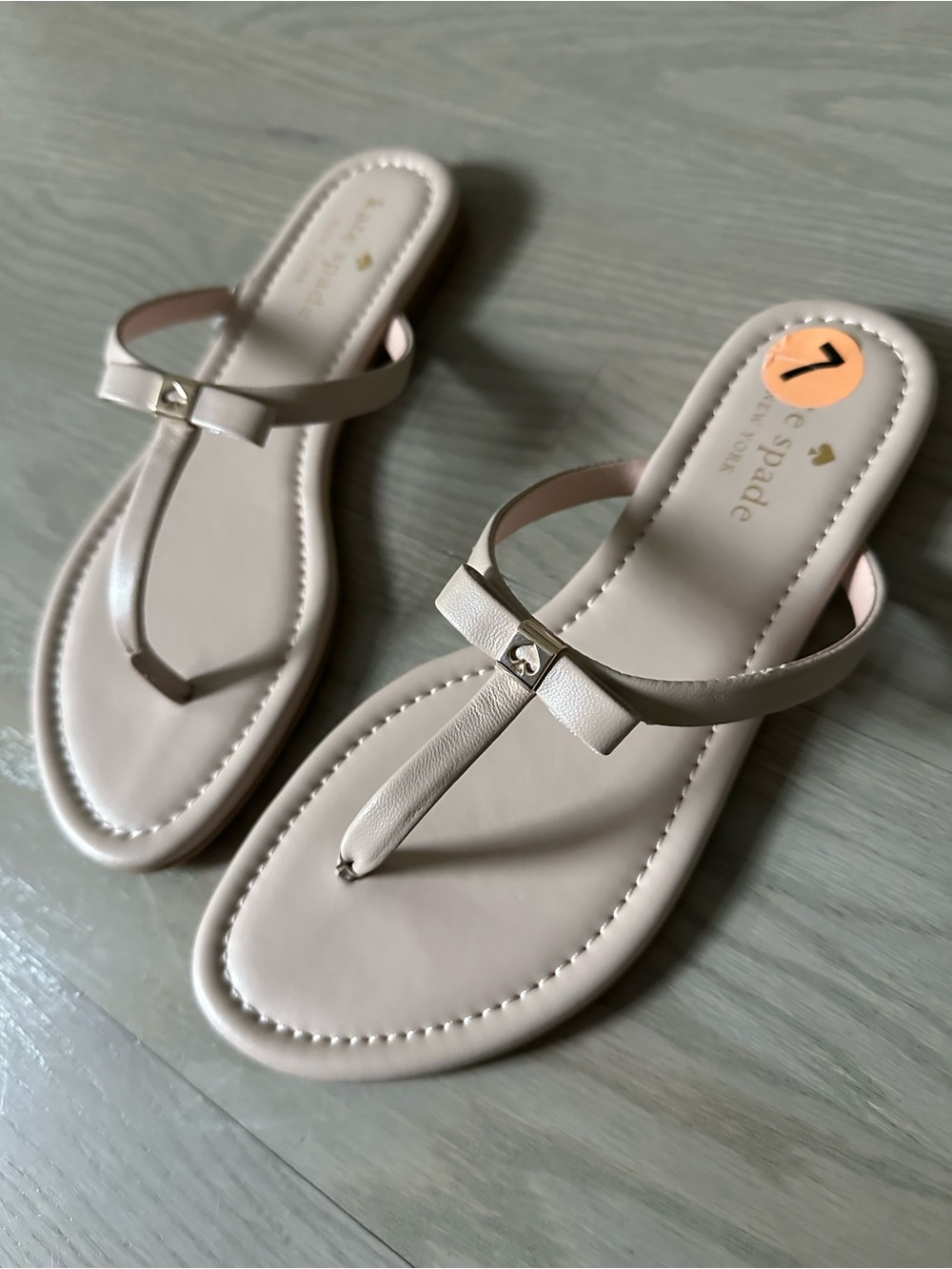 Kate Spade New York Patrice Bow Thong Sandals – Size 7